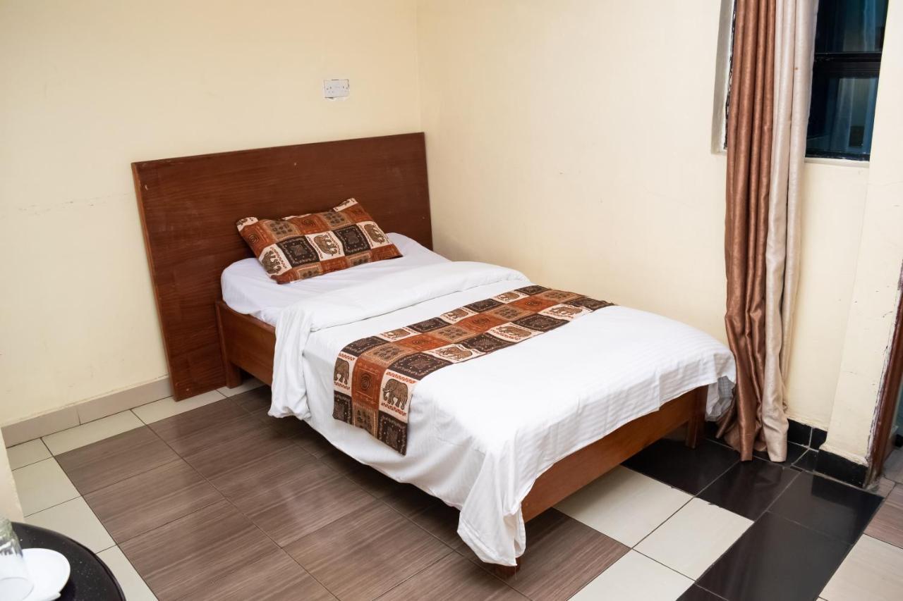 Ngara Riverside Lodge Nairobi Exterior photo